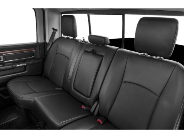 2018 RAM 2500 Laramie Crew Cab 4x4 6'4' Box