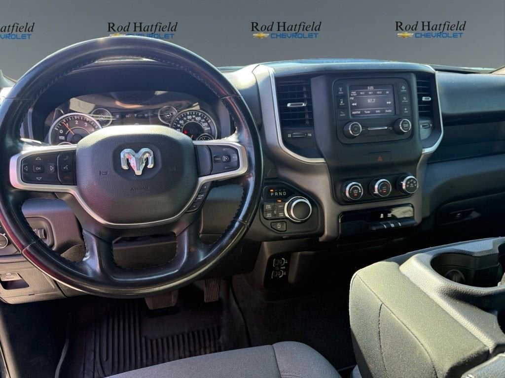 2021 RAM 1500 Big Horn Crew Cab 4x4 5'7" Box