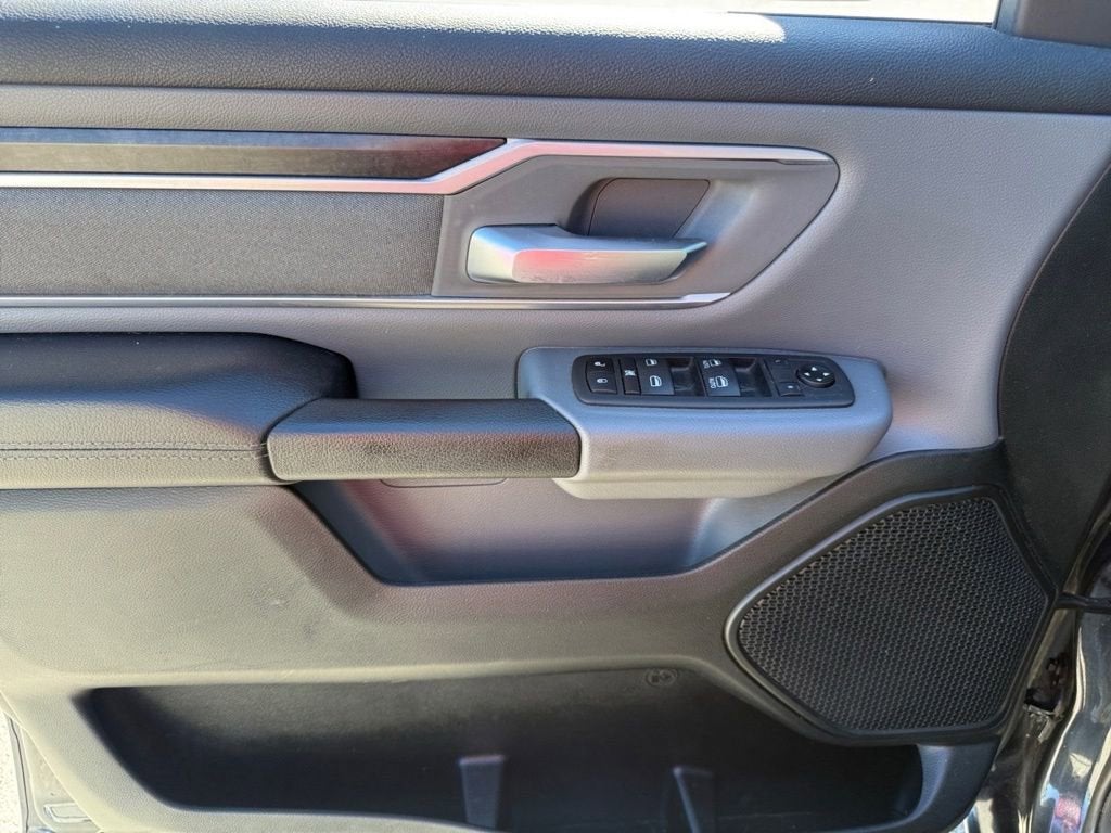 2021 RAM 1500 Big Horn Crew Cab 4x4 5'7" Box