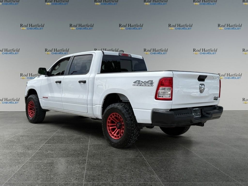2020 RAM 1500 Tradesman Crew Cab 4x4 5'7" Box