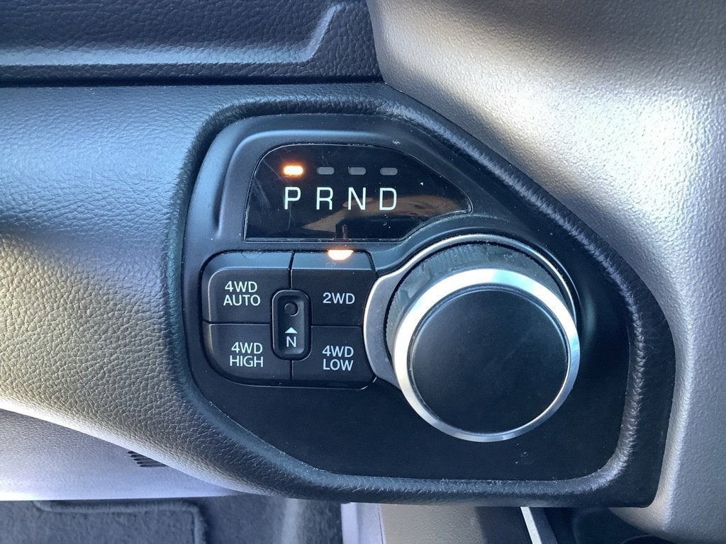 2023 RAM 1500 Big Horn Crew Cab 4x4 5'7" Box