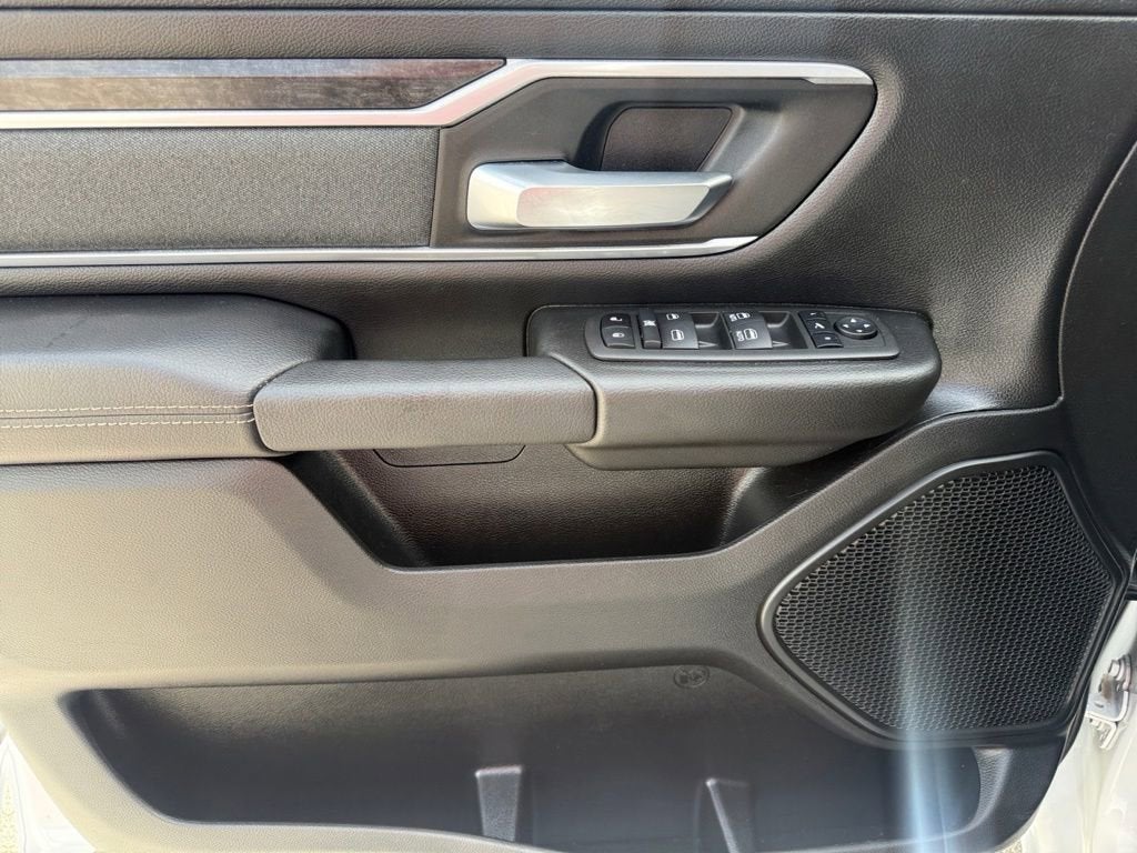 2022 RAM 1500 Big Horn Crew Cab 4x4 5'7" Box
