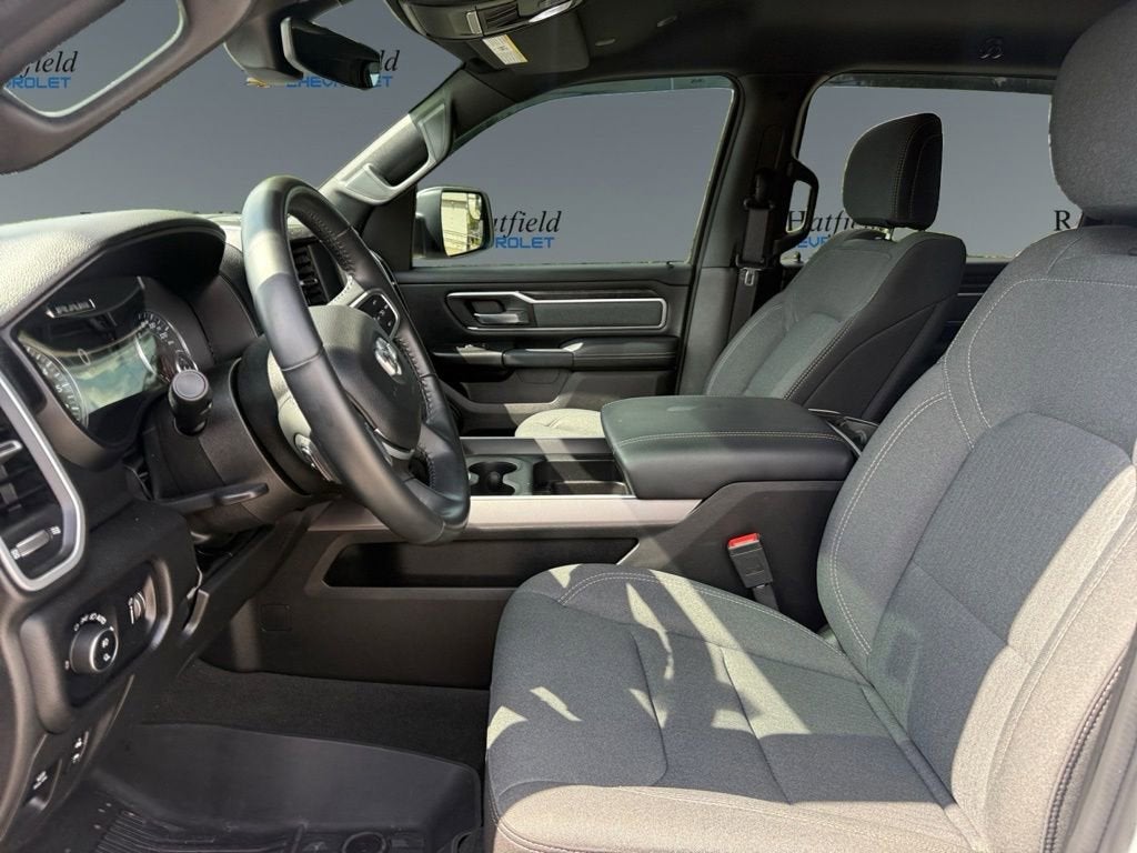 2022 RAM 1500 Big Horn Crew Cab 4x4 5'7" Box