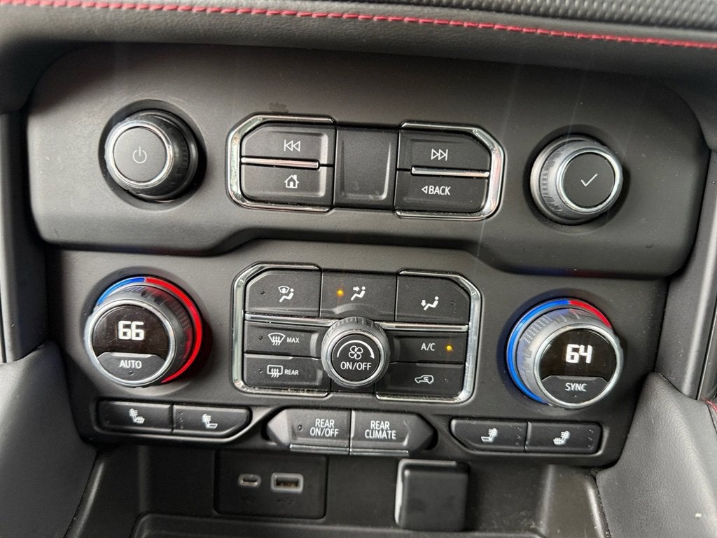 2022 Chevrolet Suburban RST