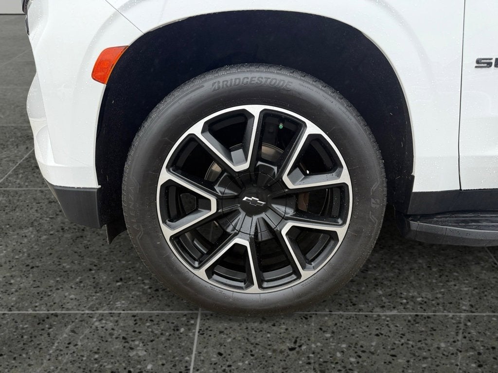 2024 Chevrolet Suburban RST
