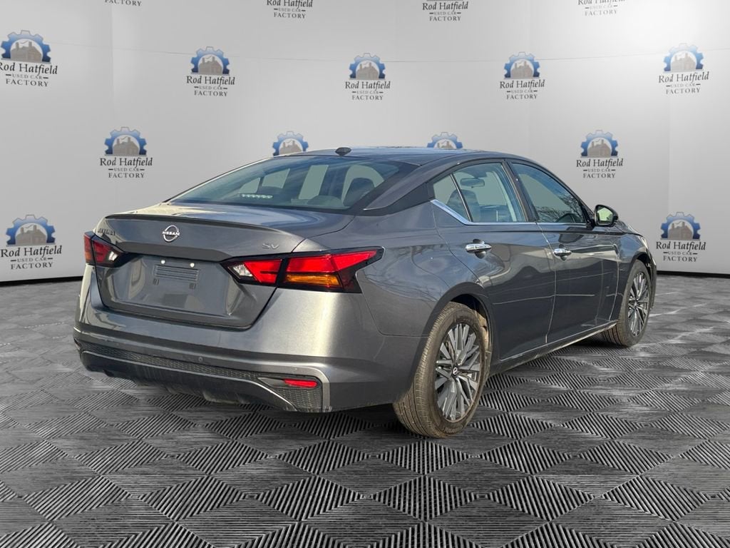 2024 Nissan Altima SV FWD