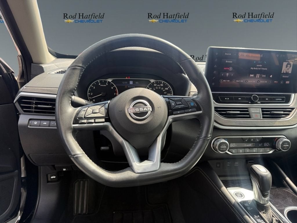 2025 Nissan Altima SL FWD