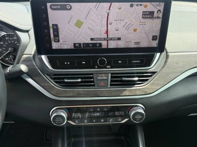 2025 Nissan Altima SL FWD