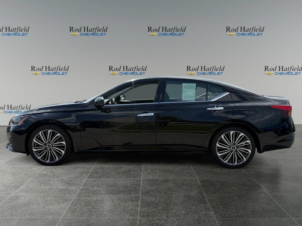 2025 Nissan Altima SL FWD