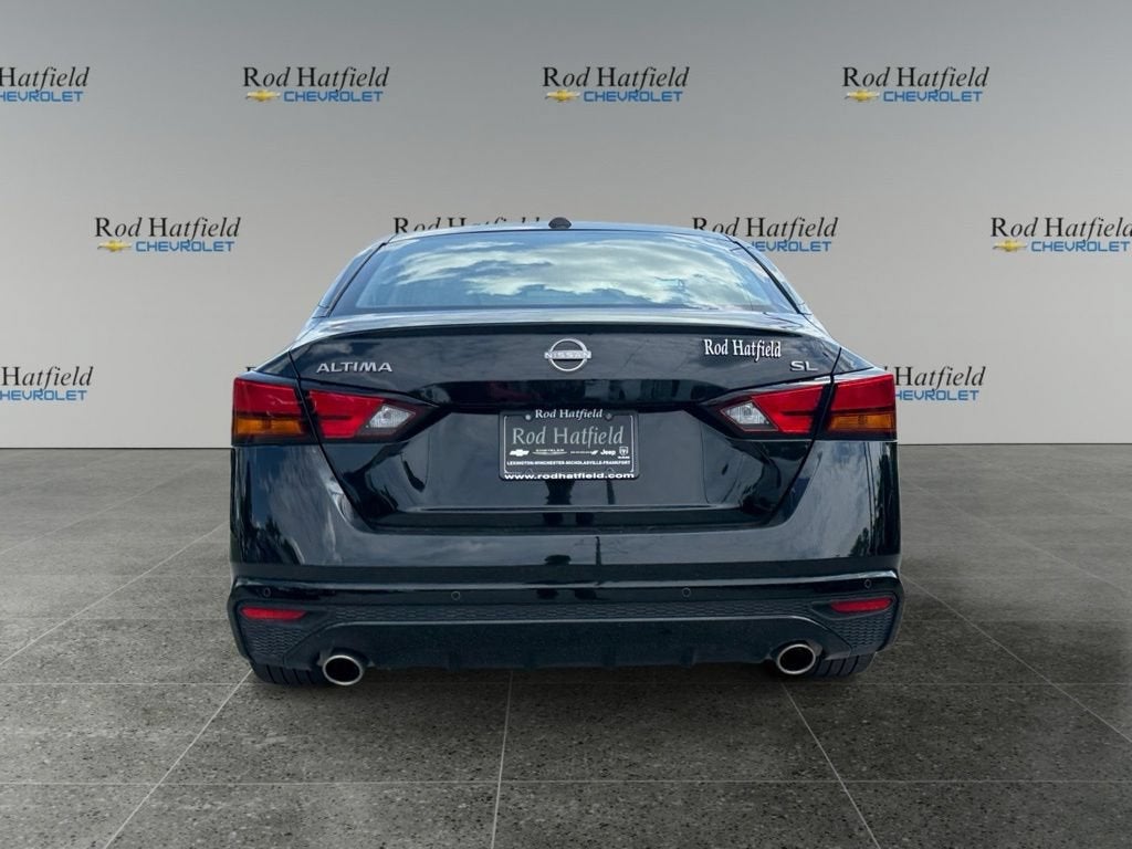 2025 Nissan Altima SL FWD