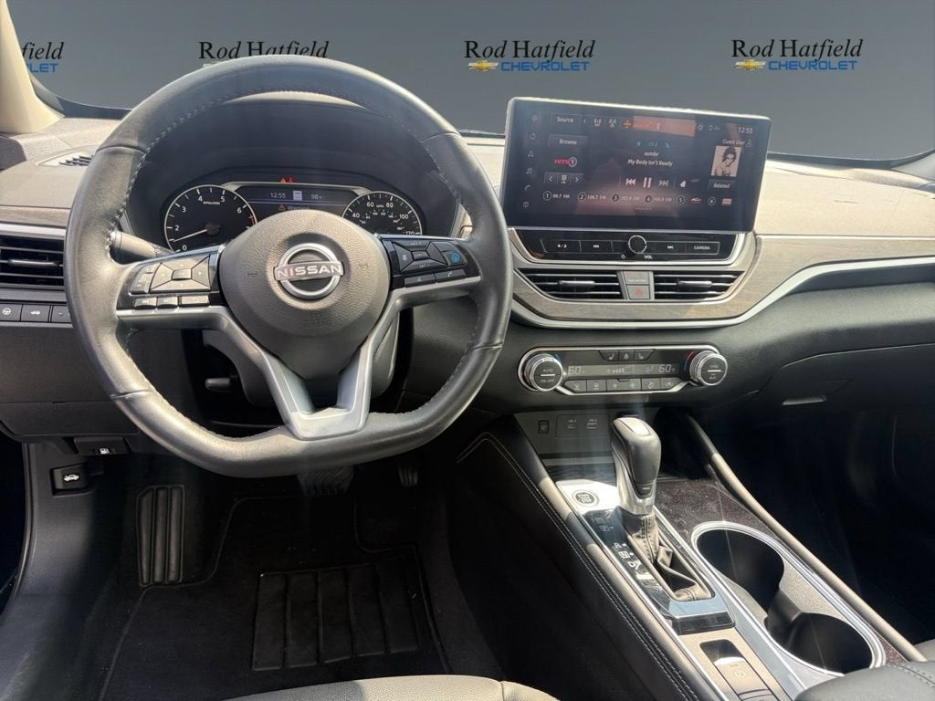 2025 Nissan Altima SL FWD