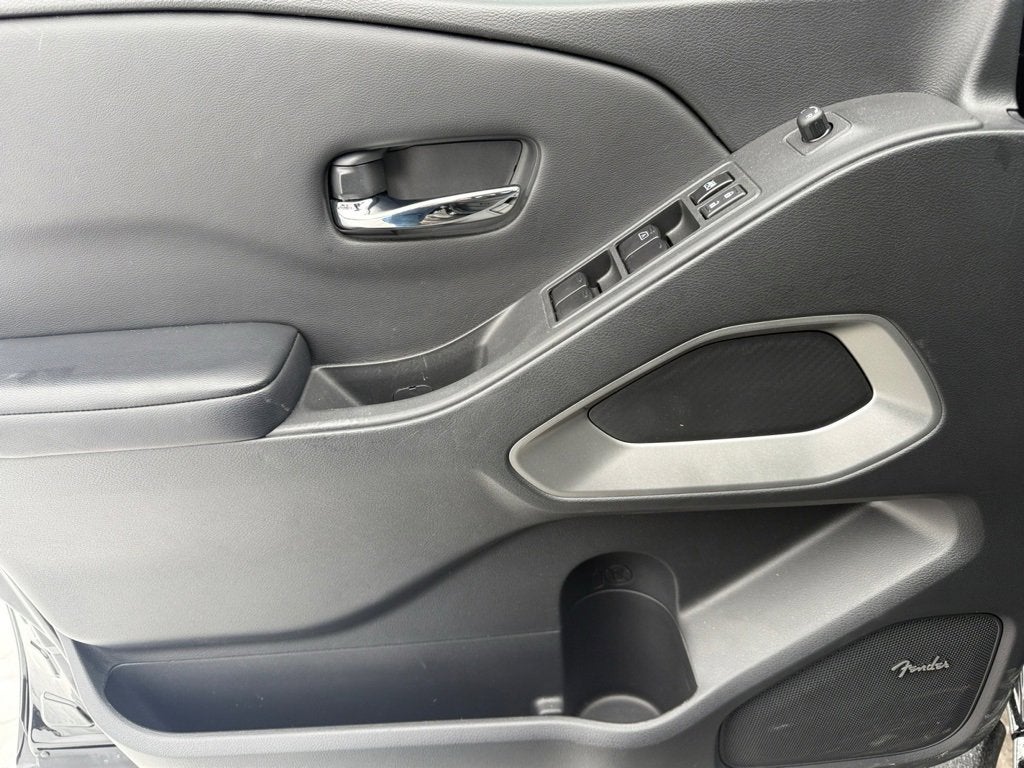 2025 Nissan Frontier SV