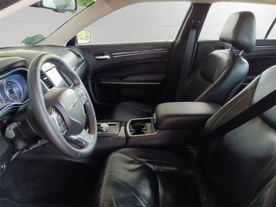 2017 Chrysler 300 Limited