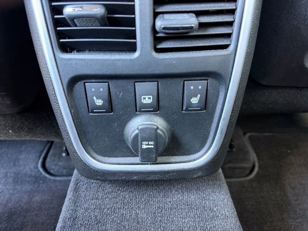2014 Chrysler 300 300C