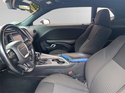 2022 Dodge Challenger SXT