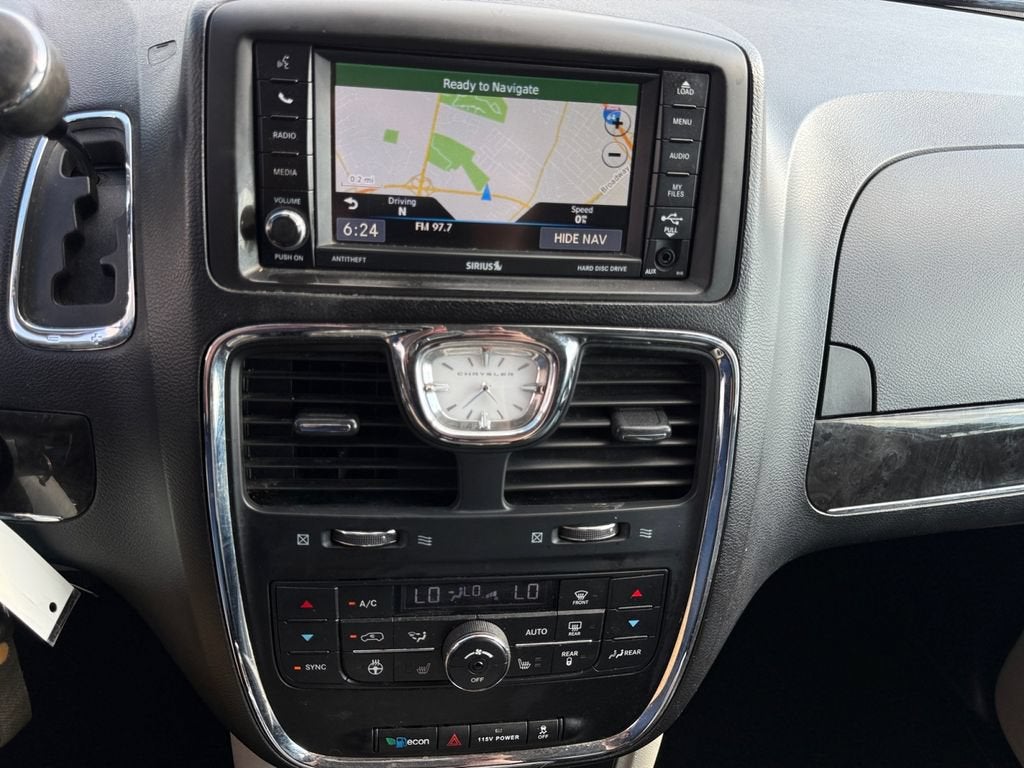 2015 Chrysler Town & Country Touring-L