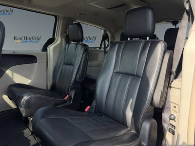 2015 Chrysler Town & Country Touring-L