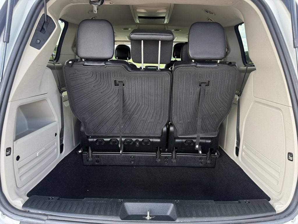 2015 Chrysler Town & Country Touring-L