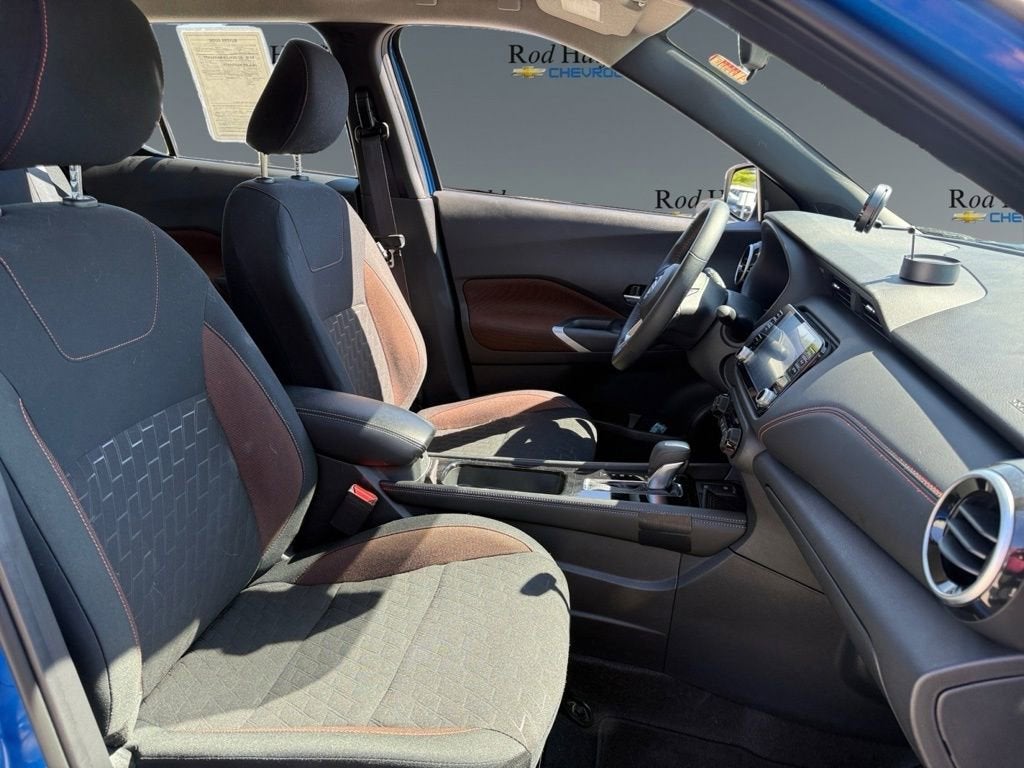 2024 Nissan Kicks SR Xtronic CVT