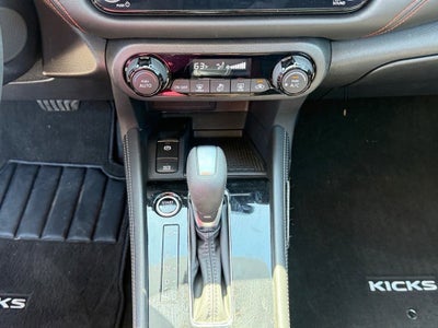 2024 Nissan Kicks SR Xtronic CVT