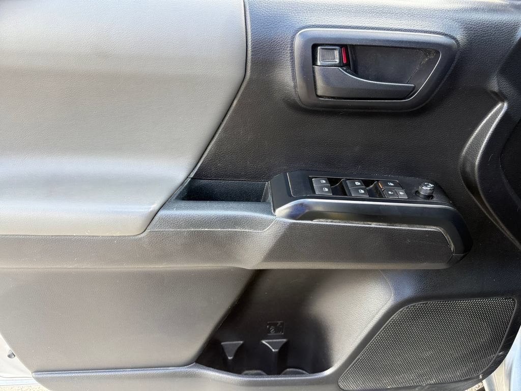 2021 Toyota Tacoma SR V6