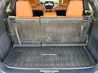 2022 Toyota Highlander Platinum