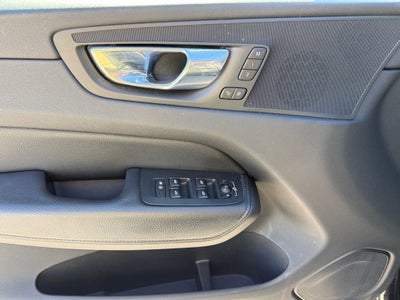 2019 Volvo XC60 Momentum