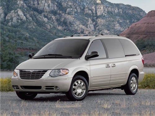 2007 Chrysler Town & Country Base
