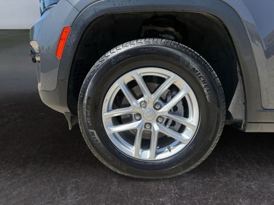 2025 Jeep Grand Cherokee Laredo X 4x4