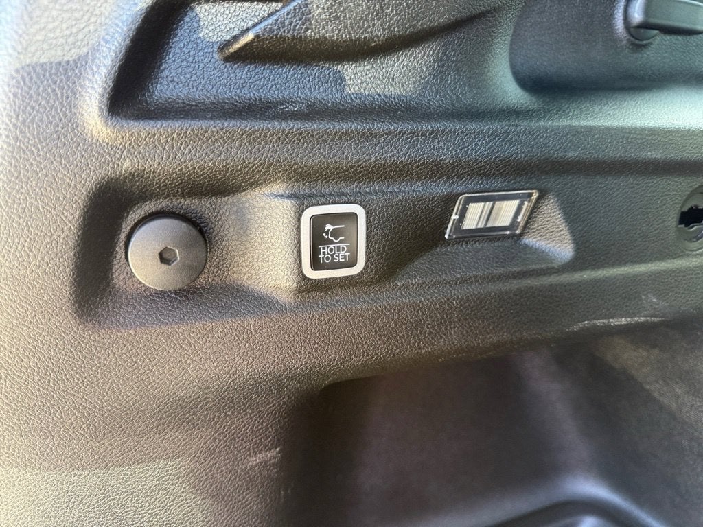 2024 Jeep Grand Cherokee L Altitude 4x4