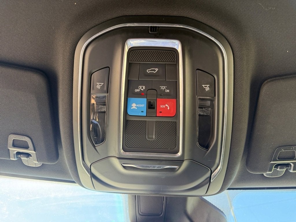 2024 Jeep Grand Cherokee L Altitude 4x4