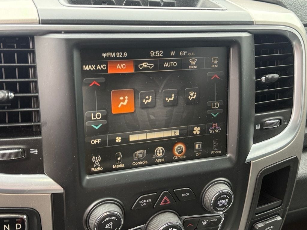 2017 RAM 1500 Big Horn Crew Cab 4x4 5'7' Box