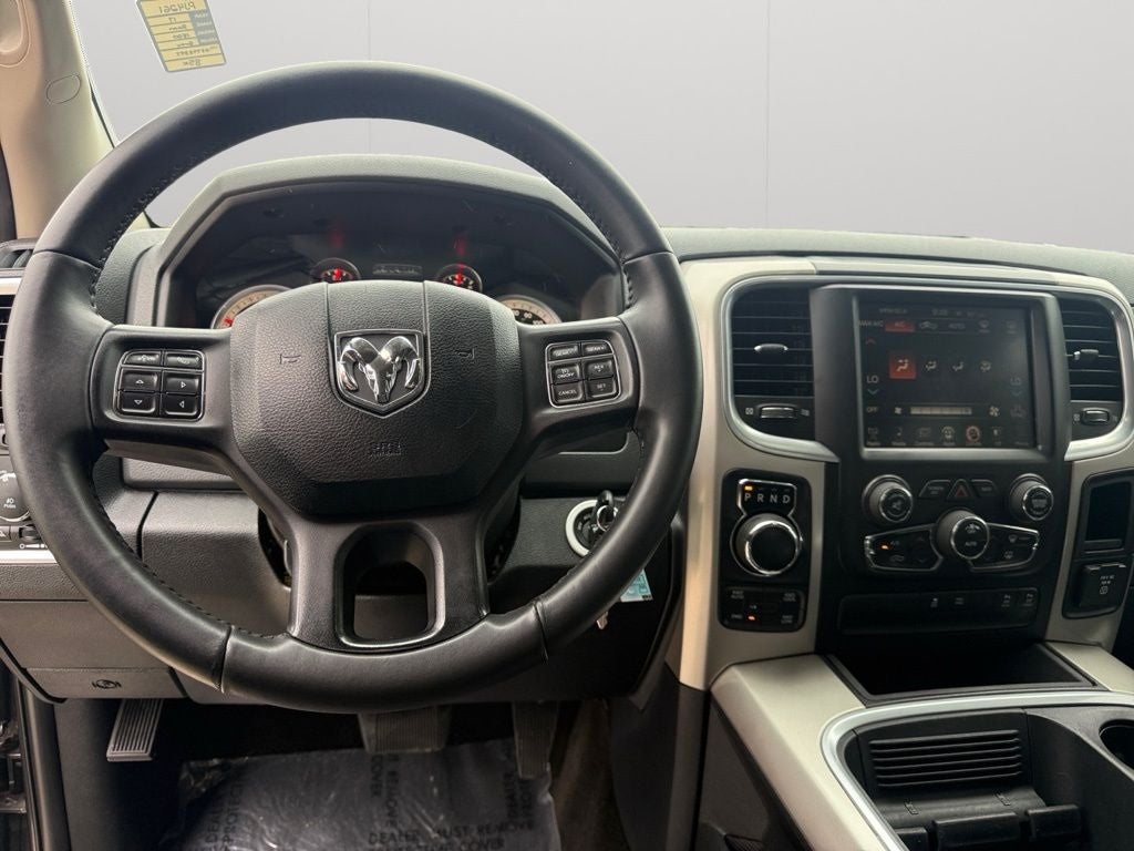 2017 RAM 1500 Big Horn Crew Cab 4x4 5'7' Box