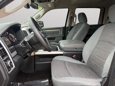 2017 RAM 1500 Big Horn Crew Cab 4x4 5'7' Box