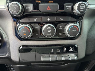 2023 RAM 1500 Big Horn Crew Cab 4x4 5'7' Box