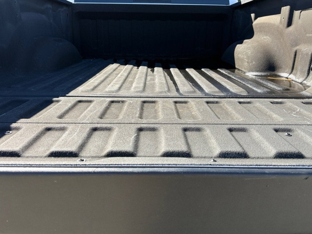 2023 RAM 1500 Laramie Crew Cab 4x4 5'7' Box