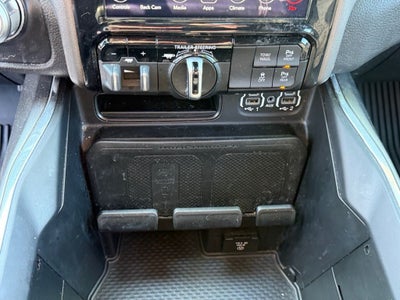 2021 RAM 1500 Laramie Crew Cab 4x4 6'4' Box