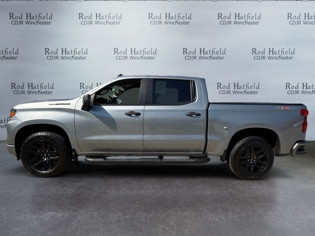 2024 Chevrolet Silverado 1500 4WD Crew Cab Short Bed Custom
