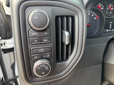 2021 Chevrolet Silverado 1500 4WD Crew Cab Short Bed Custom