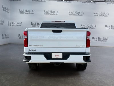2021 Chevrolet Silverado 1500 4WD Crew Cab Short Bed Custom