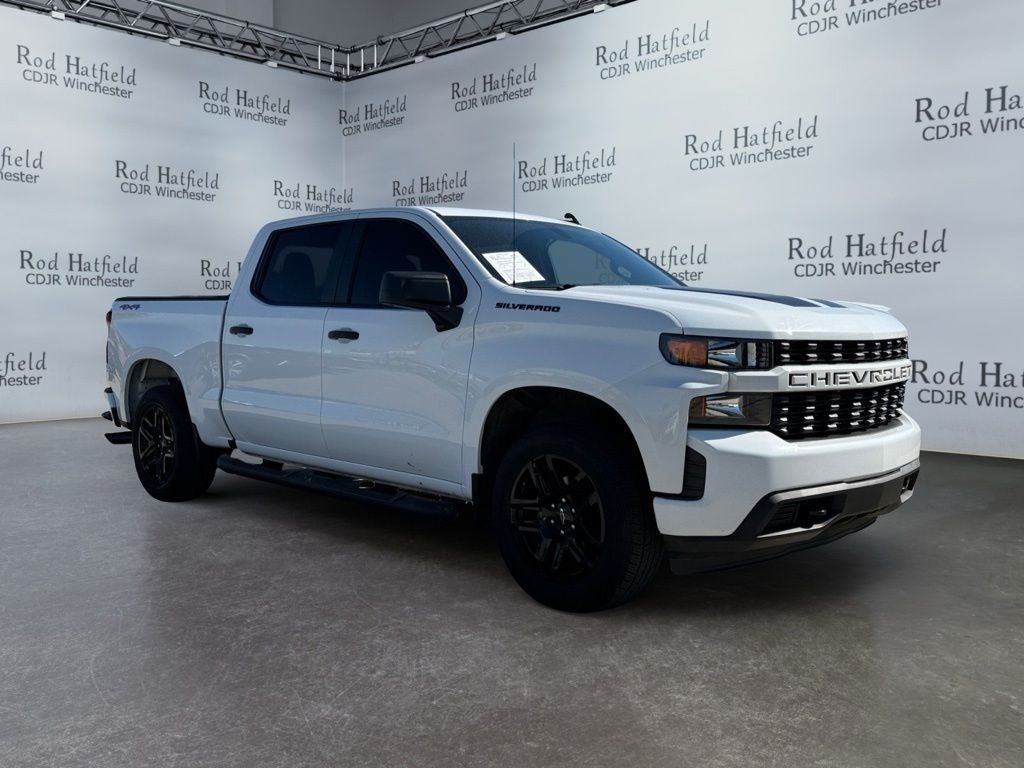 2021 Chevrolet Silverado 1500 4WD Crew Cab Short Bed Custom