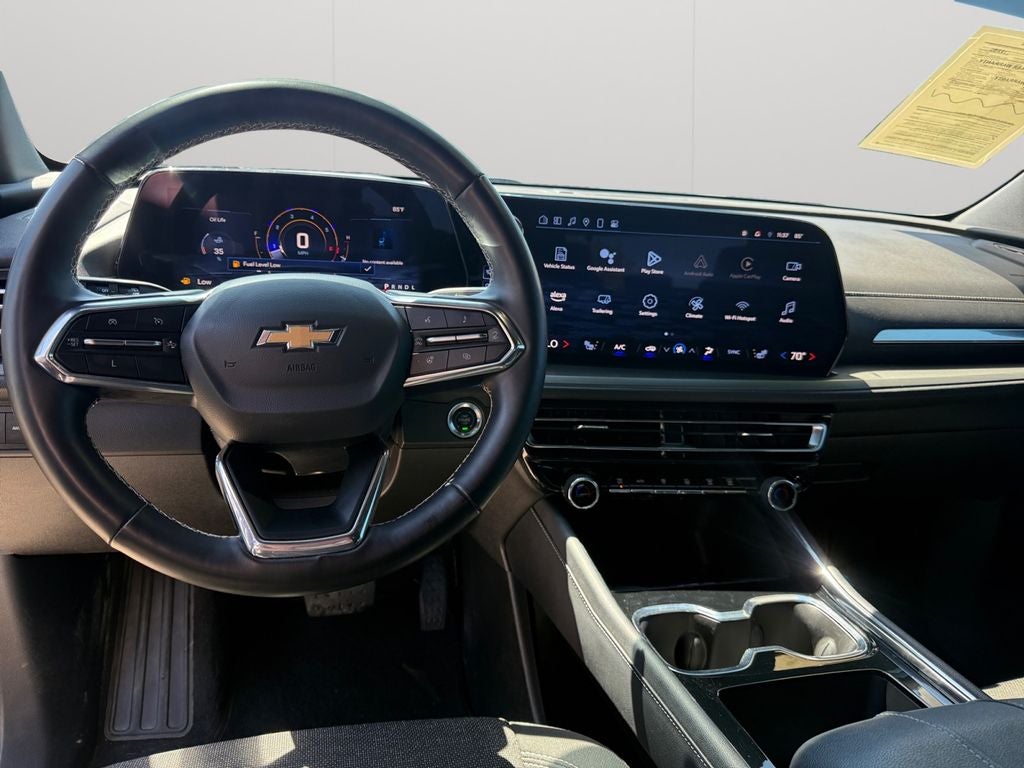 2025 Chevrolet Traverse AWD LT