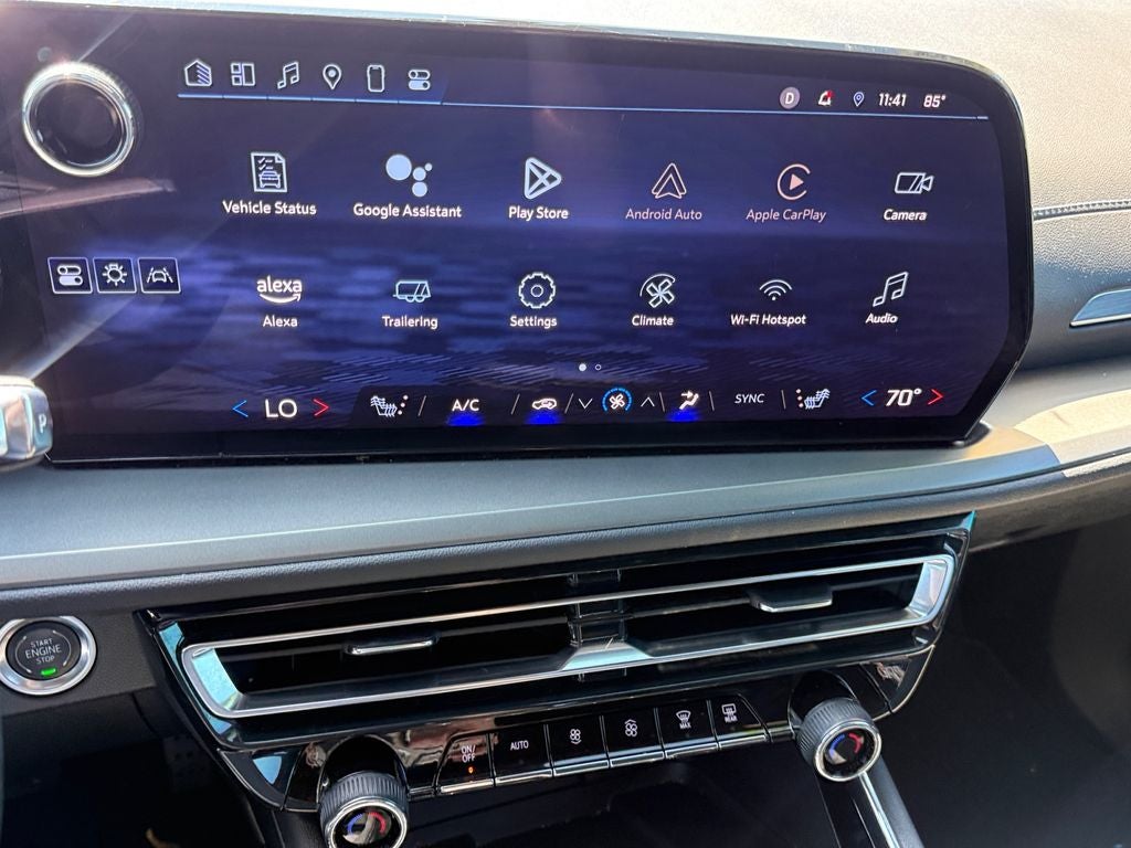 2025 Chevrolet Traverse AWD LT