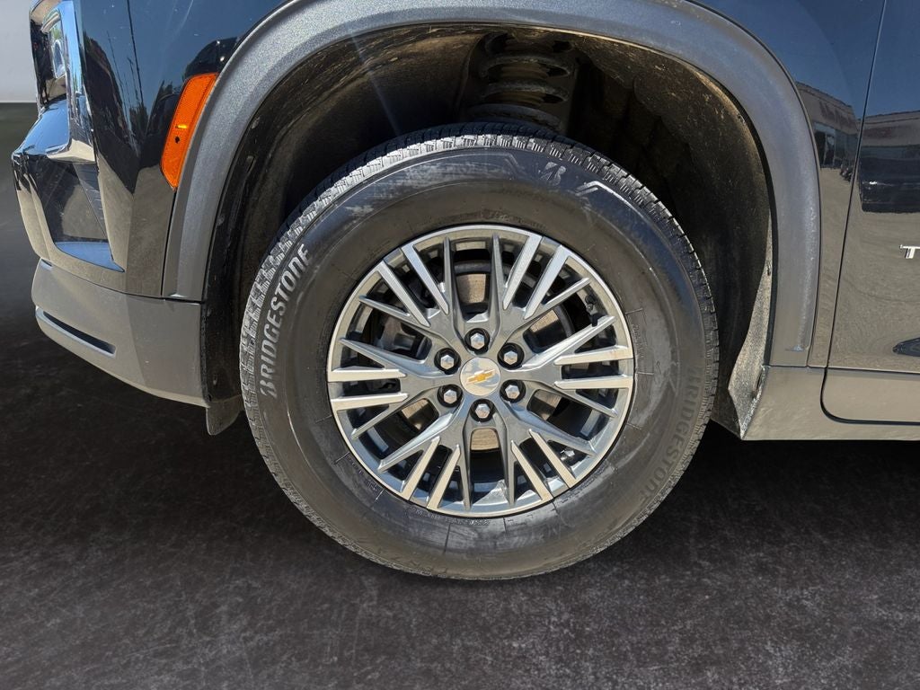 2025 Chevrolet Traverse AWD LT