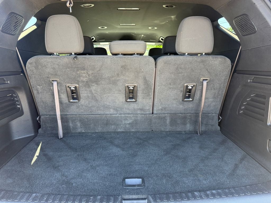 2025 Chevrolet Traverse AWD LT