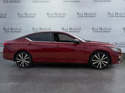 2021 Nissan Altima SR FWD