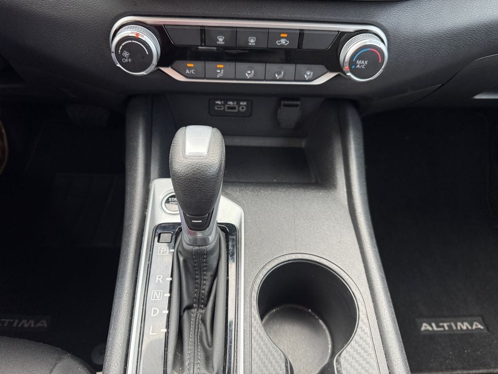 2025 Nissan Altima SV FWD