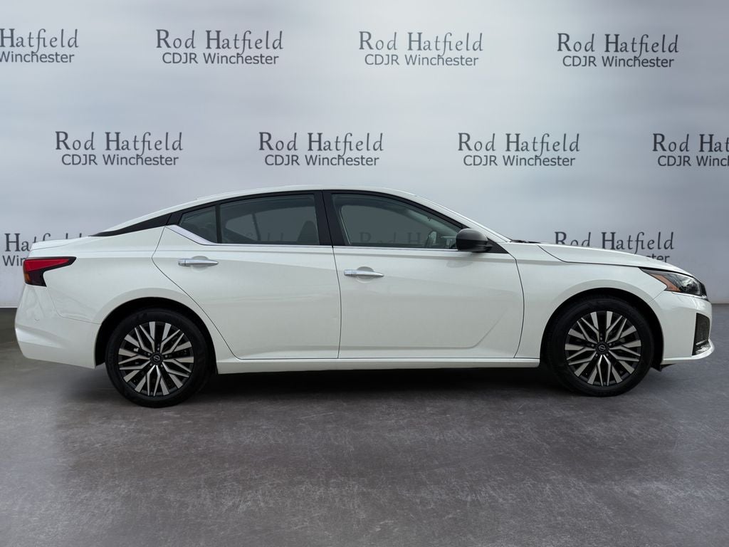 2025 Nissan Altima SV FWD