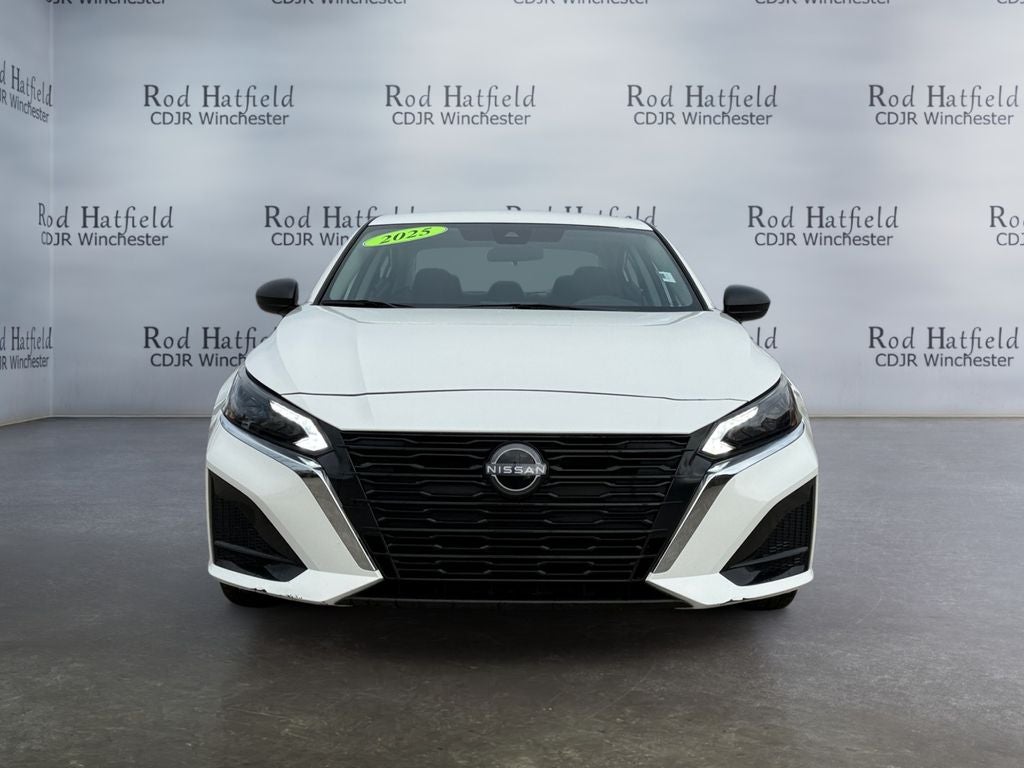 2025 Nissan Altima SV FWD
