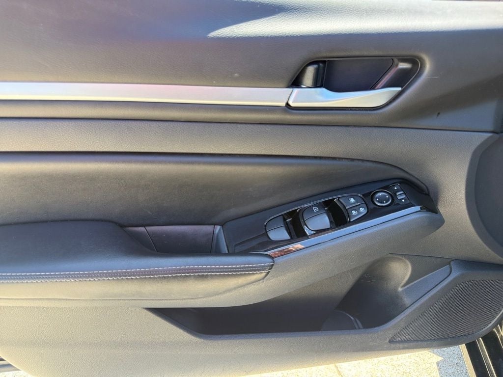 2023 Nissan Altima SV FWD